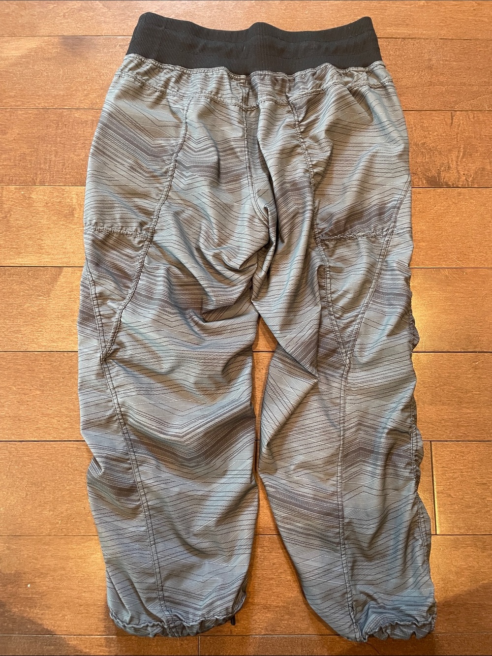 Kyodan Gray Patterned Drawstring Joggers - Picture 5 of 9